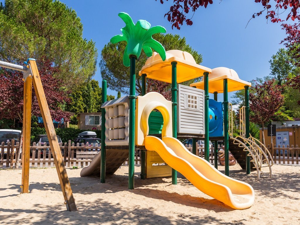 Camping Hu Norcenni Girasole Village