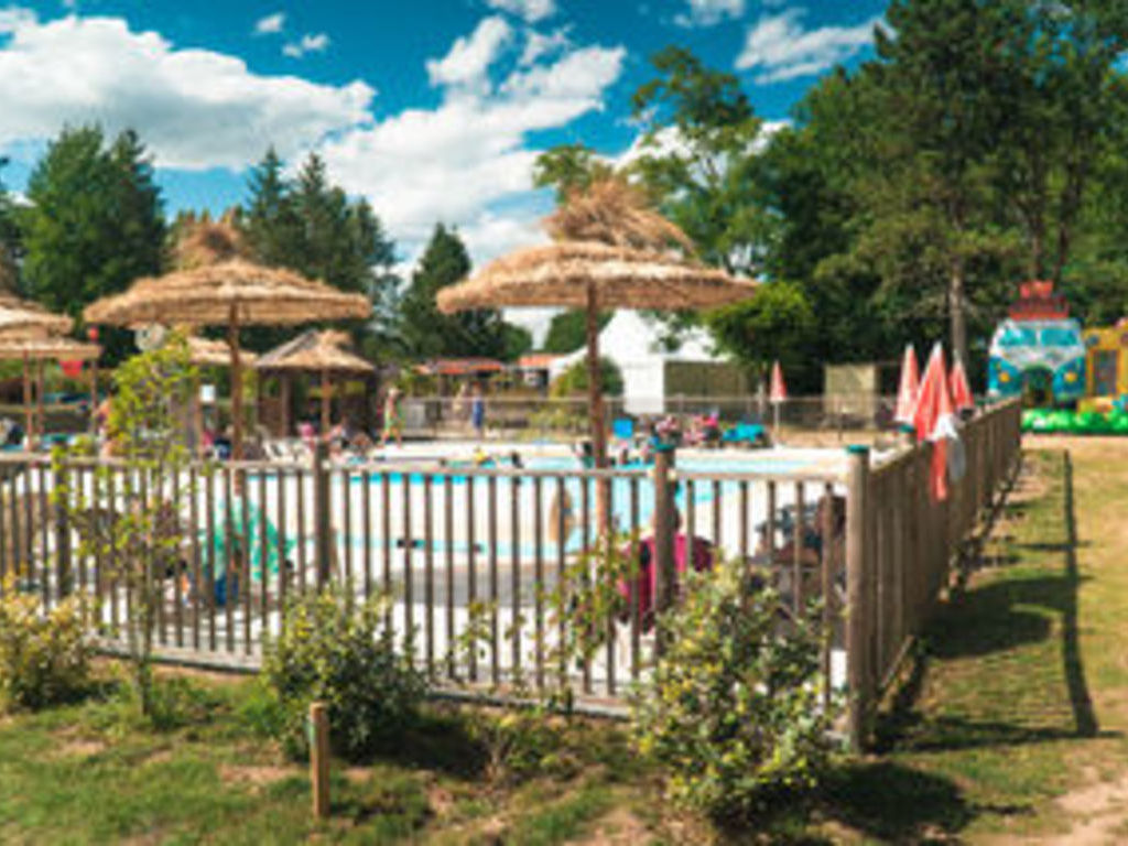 Camping Le Jardin de Sully  Sully sur Loire