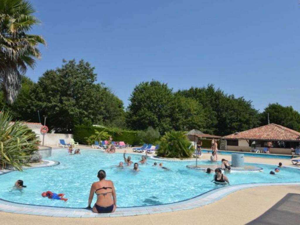 Camping Les Bruyres