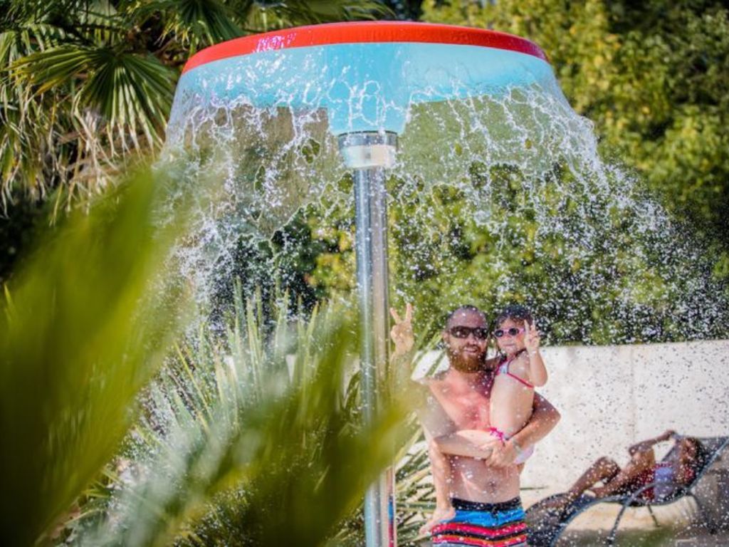 Camping Les Bruyres