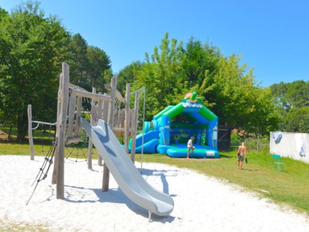 Camping Les Bruyres